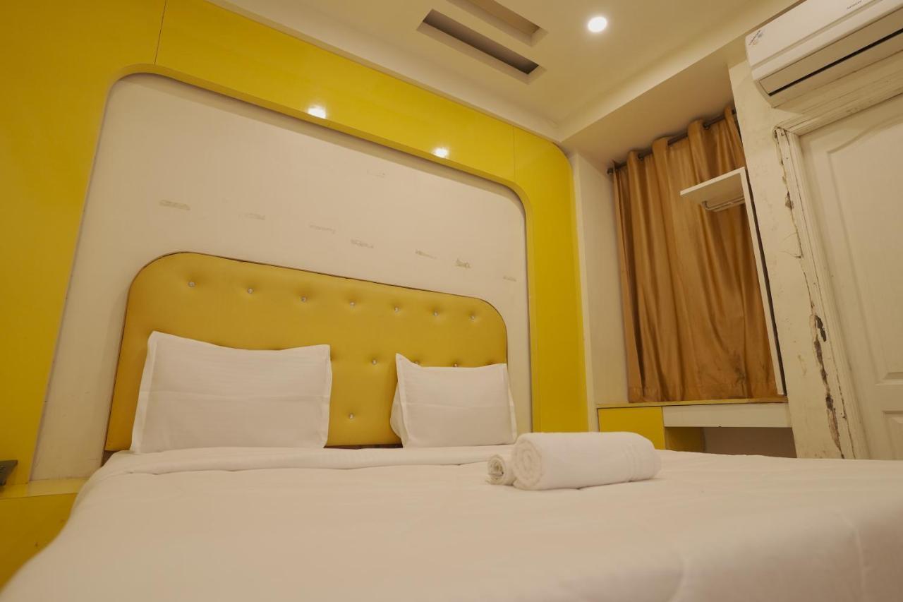 Hotel Leo Continental Yeni Delhi Dış mekan fotoğraf