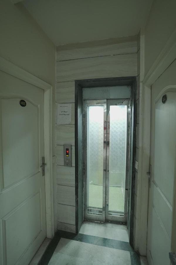 Hotel Leo Continental Yeni Delhi Dış mekan fotoğraf