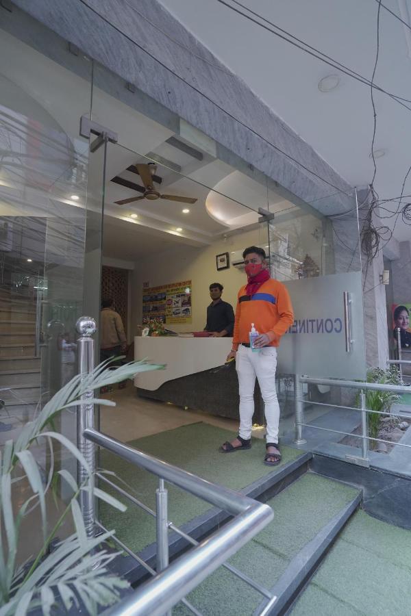 Hotel Leo Continental Yeni Delhi Dış mekan fotoğraf