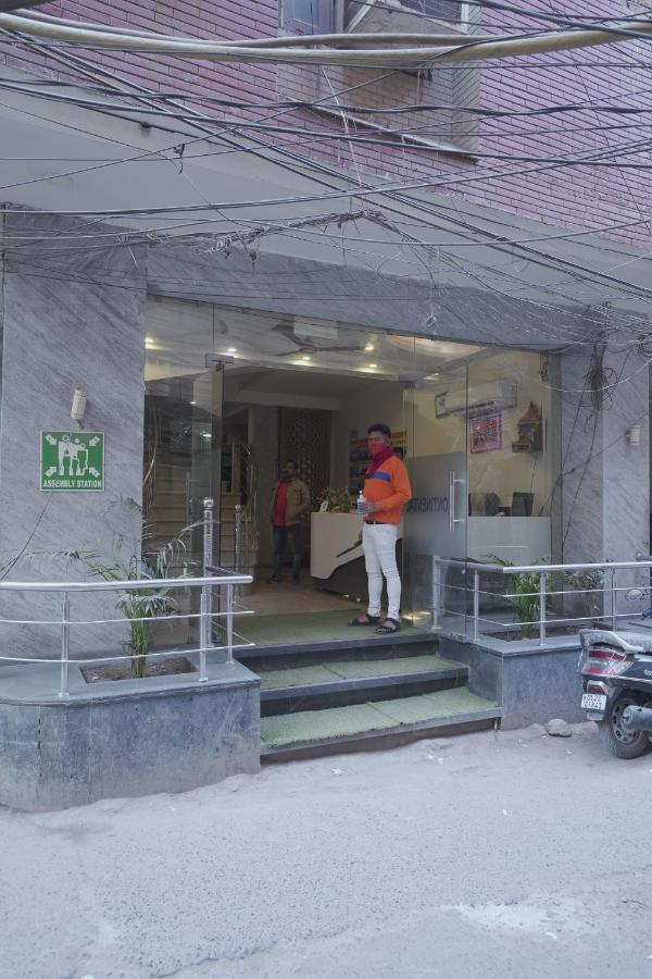 Hotel Leo Continental Yeni Delhi Dış mekan fotoğraf